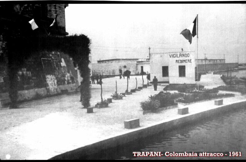 Vecchia Trapani 165 - Trapani - Colombaia attracco - anno 1961.jpg